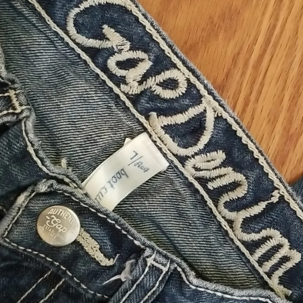 Gap‎ bell bottom jean 7 reg